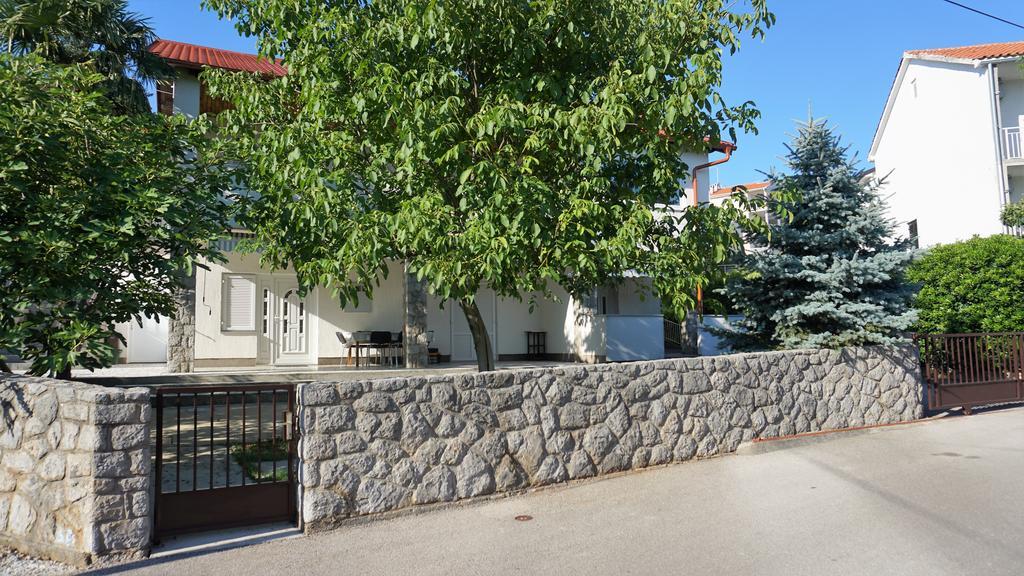 Apartmani Gaj Malinska Exterior foto