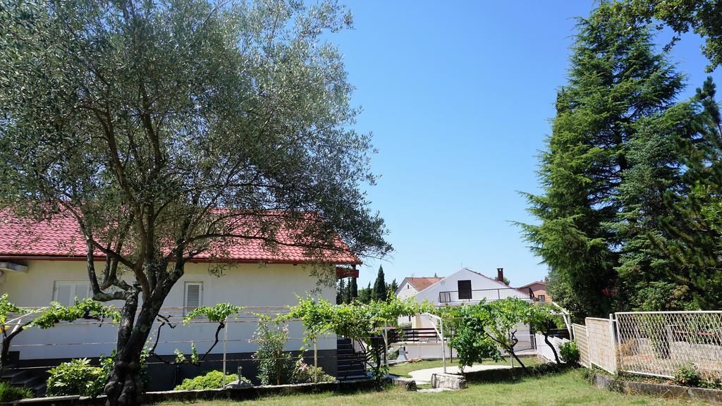 Apartmani Gaj Malinska Exterior foto