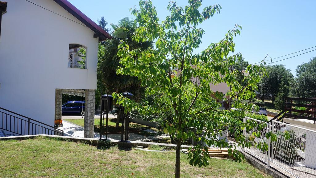 Apartmani Gaj Malinska Exterior foto